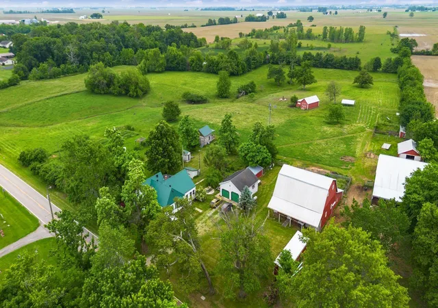 Homes for sale in Washington Court House, OH | 9336 Madison Rd Ne, Washington Court House, OH 43160 | MLS# 226018911