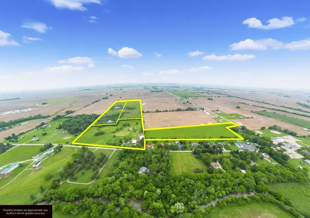 Homes for sale in Washington Court House, OH | 9336 Madison Rd Ne, Washington Court House, OH 43160 | MLS# 226018911