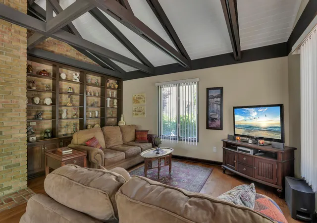Homes for sale in Upper Arlington, OH | 4375 Latin Ln, Upper Arlington, OH 43220 | MLS# 226019634