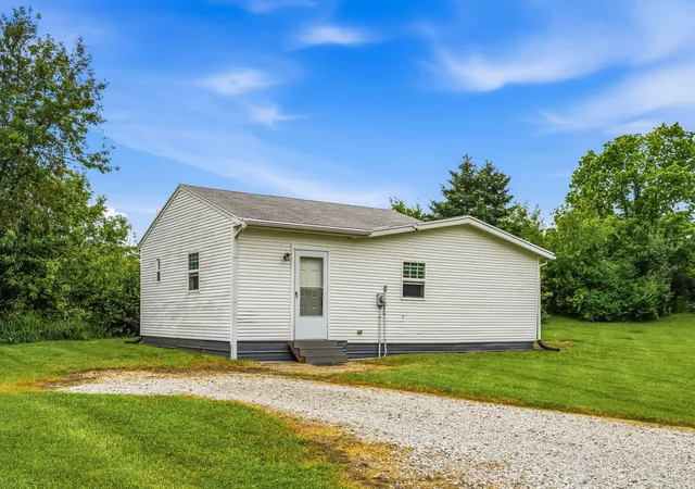 Homes for sale in South Vienna, OH | 11687 Broadgauge Rd, South Vienna, OH 45369 | MLS# 226019576