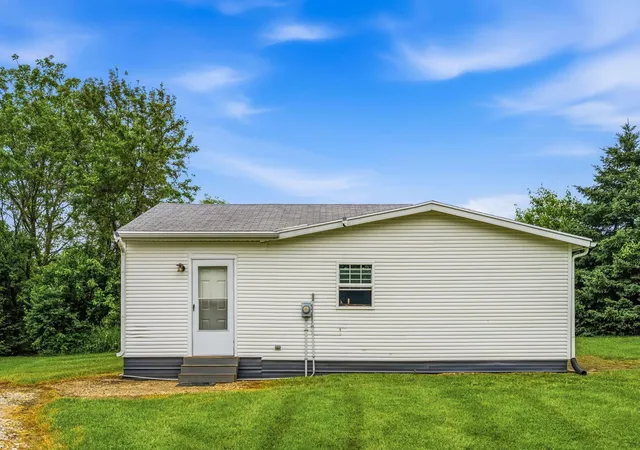 3rd image of 11687 Broadgauge Rd, South Vienna, OH 45369 | MLS# 226019576