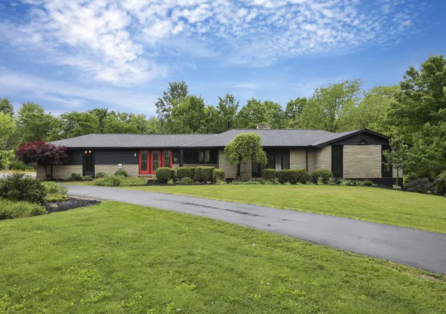Homes for sale in Johnstown, OH | 225 Edwards Rd, Johnstown, OH 43031 | MLS# 226017716