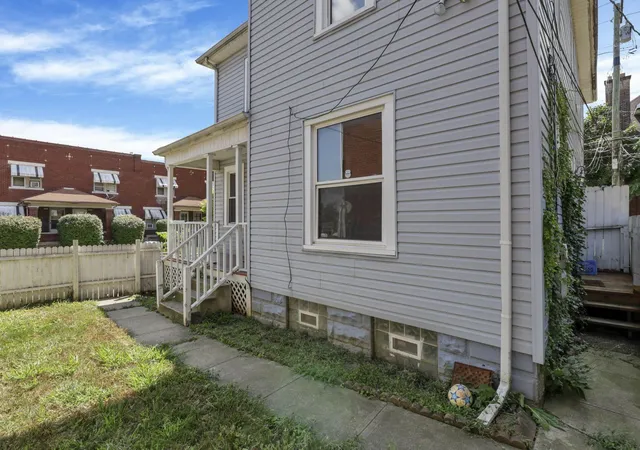 4th image of 829-831 Studer Ave, Columbus, OH 43206 | MLS# 226018293
