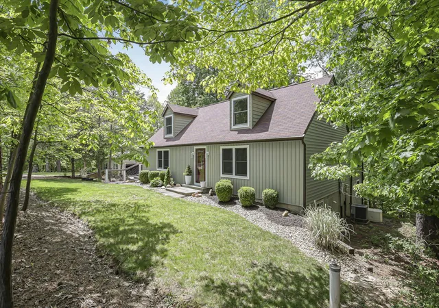 Homes for sale in Sugar Grove, OH | 80 Lodge Ln, Sugar Grove, OH 43155 | MLS# 226017824