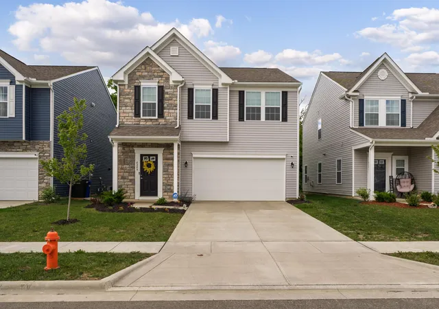 Homes for sale in Canal Winchester, OH | 4249 Portwatch Dr, Canal Winchester, OH 43110 | MLS# 226018819