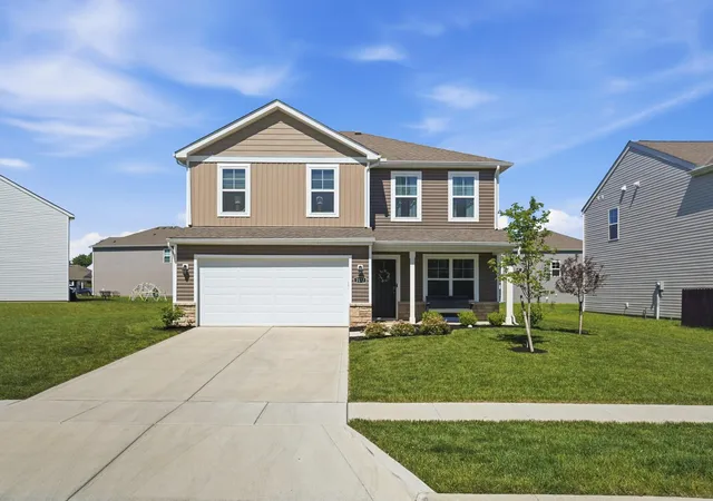 Homes for sale in Grove City, OH | 2177 Pentress Dr, Grove City, OH 43123 | MLS# 226020246