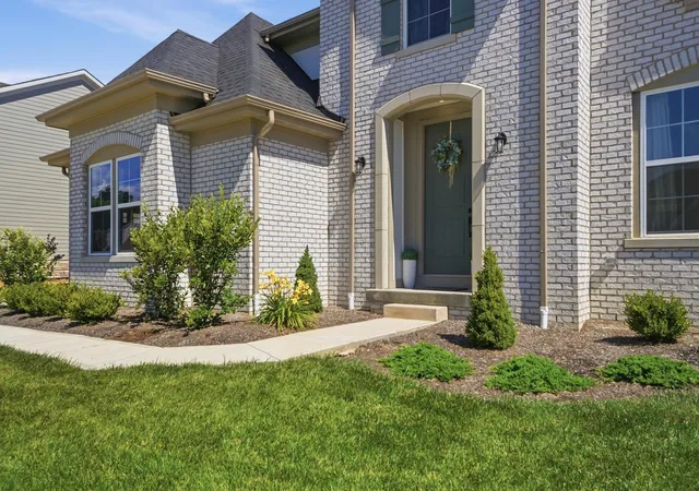 Homes for sale in Grove City, OH | 1326 Blueberry, Grove City, OH 43123 | MLS# 226022190