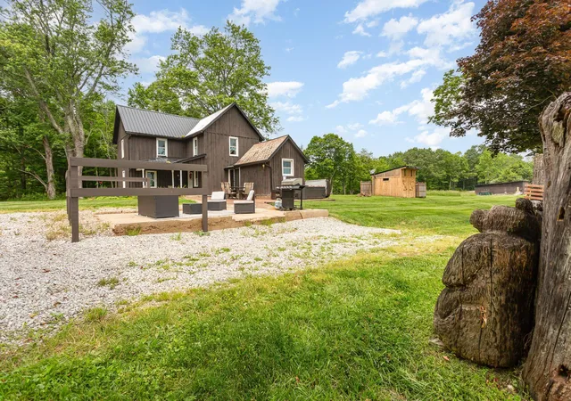 Homes for sale in Rockbridge, OH | 16850 Kreashbaum Rd, Rockbridge, OH 43149 | MLS# 226017887