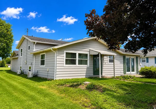 Homes for sale in Bucyrus, OH | 1315 S Walnut St, Bucyrus, OH 44820 | MLS# 226018009