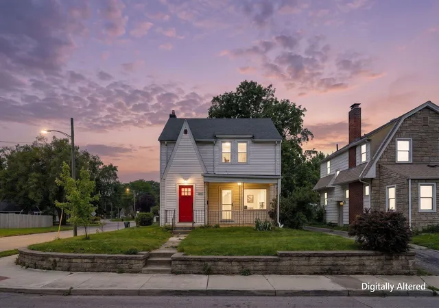 Homes for sale in Columbus, OH | 1580 E Weber Rd, Columbus, OH 43211 | MLS# 226018397
