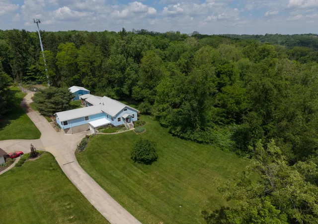 Homes for sale in Granville, OH | 2202 Lancaster Rd, Granville, OH 43023 | MLS# 226018700