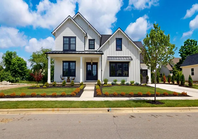 Homes for sale in Lewis Center, OH | 3277 Briarwood Ln, Lewis Center, OH 43035 | MLS# 226021715