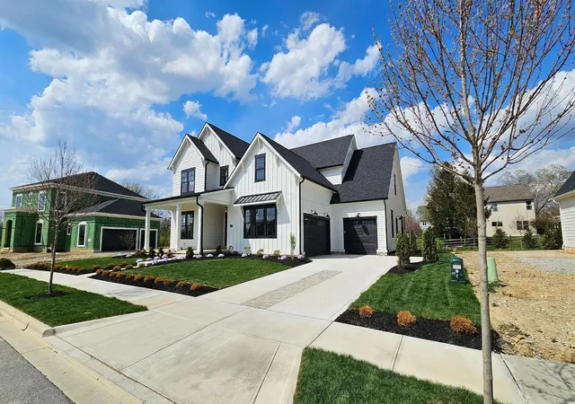 Homes for sale in Lewis Center, OH | 3277 Briarwood Ln, Lewis Center, OH 43035 | MLS# 226021715