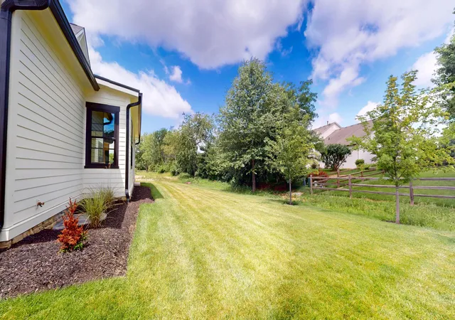 Homes for sale in Lewis Center, OH | 3277 Briarwood Ln, Lewis Center, OH 43035 | MLS# 226021715