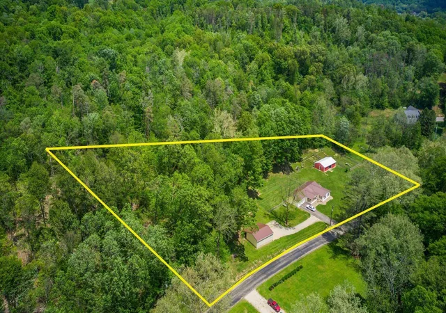 Photo 2 of Single family home for sale at 385 Irish Ridge Rd, Philo, OH 43771 | MLS# 226018130 | Listing updated on 2026-08-27
