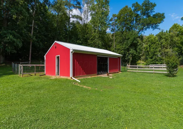 Photo 3 of Single family home for sale at 385 Irish Ridge Rd, Philo, OH 43771 | MLS# 226018130 | Listing updated on 2026-08-27