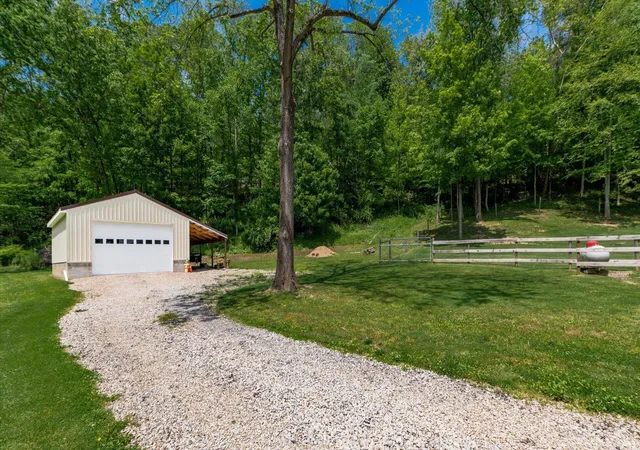 Photo 3 of Single family home for sale at 385 Irish Ridge Rd, Philo, OH 43771 | MLS# 226018130 | Listing updated on 2026-08-27