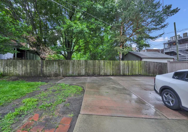 35th image of 29 E 2nd Ave, Columbus, OH 43201 | MLS# 226018203