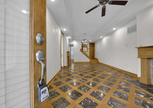 3rd image of 29 E 2Nd Ave, Columbus, OH 43201 | MLS# 226018203
