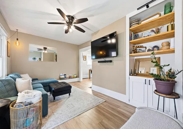4th image of 367 Sheldon Ave, Columbus, OH 43207 | MLS# 226019926