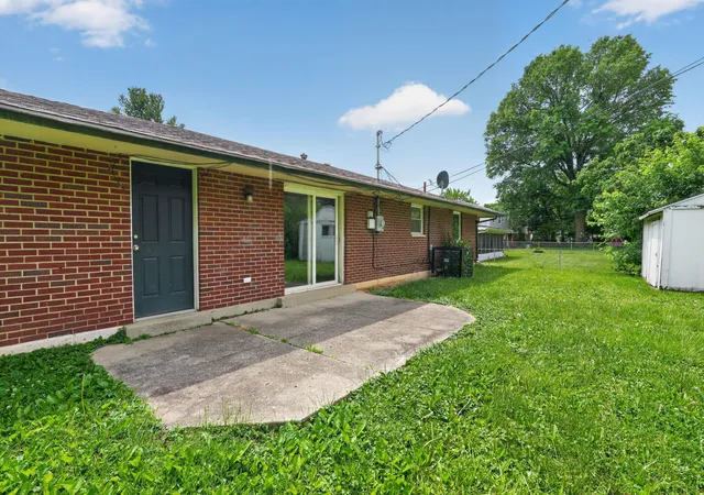 Photo 3 of Single family home for sale at 1401 Hentz Dr, Reynoldsburg, OH 43068 | MLS# 226020854 | Listing updated on 2026-07-30
