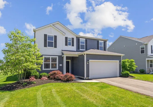 Homes for sale in Hebron, OH | 1139 Lake Forest Dr, Hebron, OH 43025 | MLS# 226019790