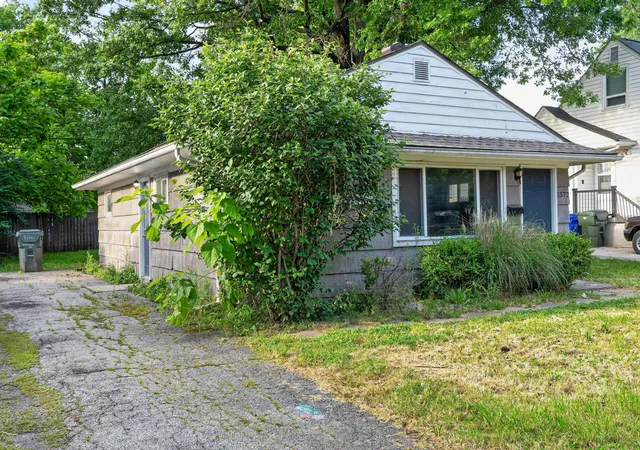 Photo 3 of Sale Pending at 1572 Northridge Rd, Columbus, OH 43224 | MLS# 226020290 | Listing updated on 2026-09-19