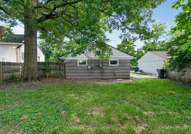 Photo 3 of Sale Pending at 1572 Northridge Rd, Columbus, OH 43224 | MLS# 226020290 | Listing updated on 2026-09-19