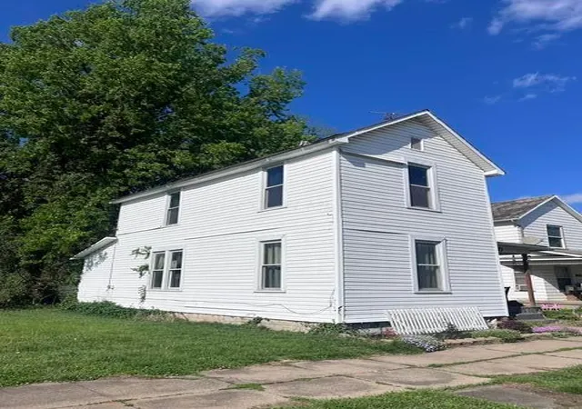 Homes for sale in Logan, OH | 290 W Hunter St, Logan, OH 43138 | MLS# 226018425