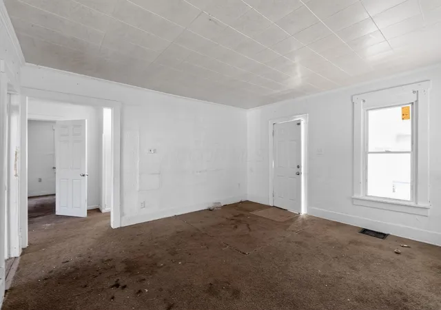 Homes for sale in Columbus, OH | 2670 Berrell Ave, Columbus, OH 43211 | MLS# 226020281