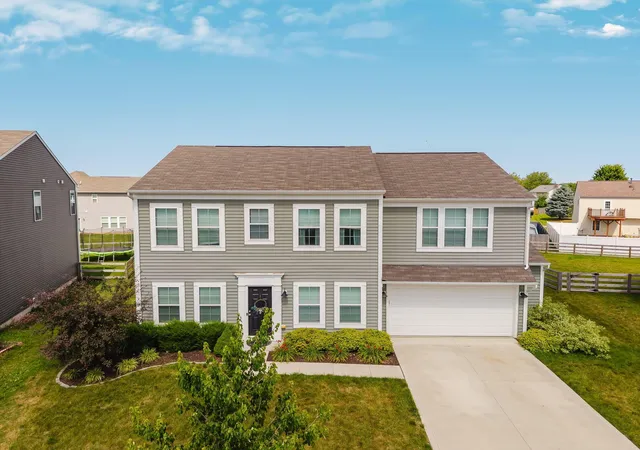 Homes for sale in Ashville, OH | 5010 Pettibone Pl, Ashville, OH 43103 | MLS# 226018633