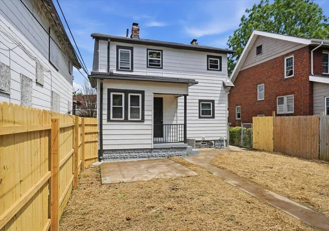 Photo 3 of Single family home for sale at 1129 S 22nd Street, Columbus, OH 43206 | MLS# 226018452 | Listing updated on 2026-07-28
