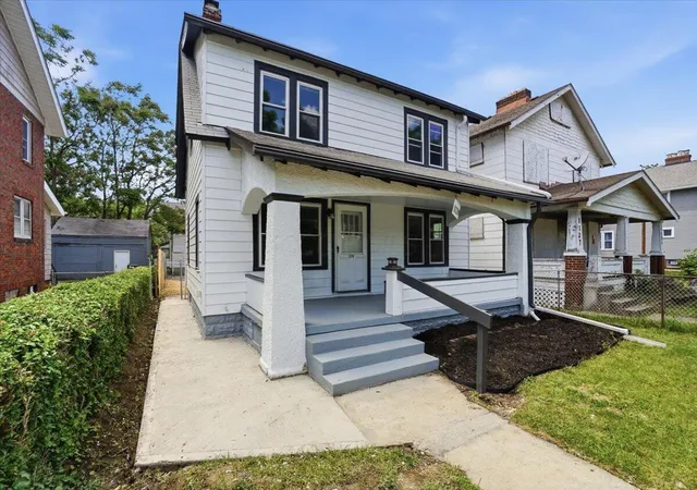 Photo 3 of Single family home for sale at 1129 S 22nd Street, Columbus, OH 43206 | MLS# 226018452 | Listing updated on 2026-07-28