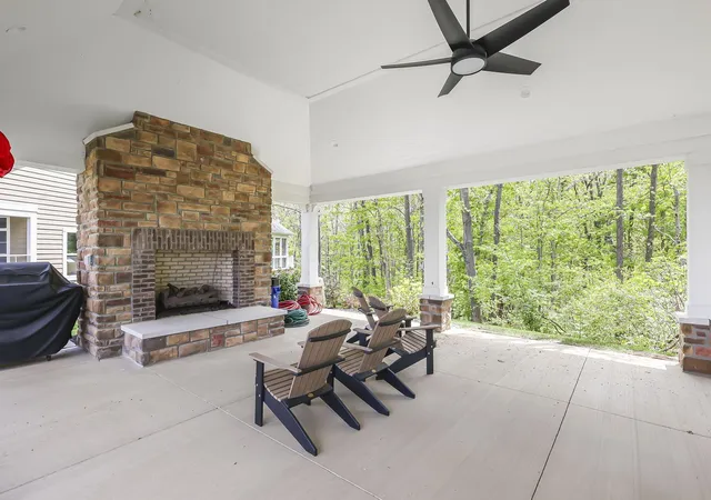Listing Photo 2 - Condo for sale in building located at 209 Eisley Ln, Marysville, OH 43040 - Unit #