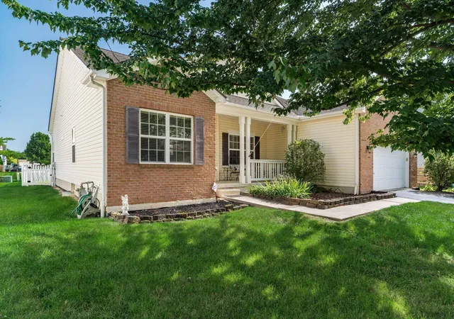 Homes for sale in Commercial Point, OH | 171 Cherrytree Ln, Commercial Point, OH 43116 | MLS# 226024453