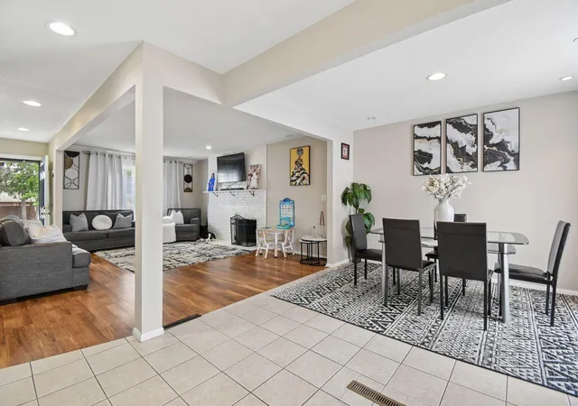 Condo for sale at 6199 Stornoway Dr S, Columbus, OH 43213 | MLS# 226018662
