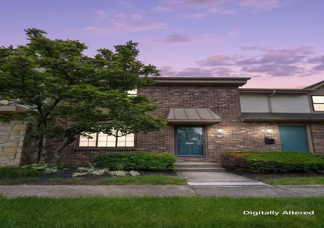 Photo 3 of Condo for sale at 6199 Stornoway Dr S, Columbus, OH 43213 | MLS# 226018662 | Listing updated on 2026-07-29