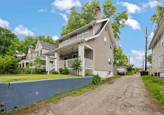 Photo 3 of Single family home for sale at 1468 E Fulton St, Columbus, OH 43205 | MLS# 226019759 | Listing updated on 2026-07-29
