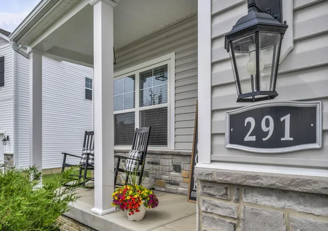 Homes for sale in Commercial Point, OH | 291 Flint Ct, Commercial Point, OH 43116 | MLS# 226018895