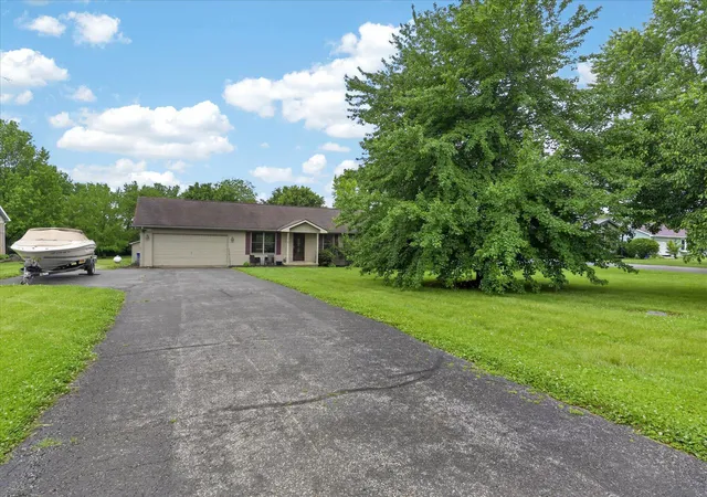 Photo 2 of Single family home for sale at 12948 Lakeside Dr, Greenfield, OH 45123 | MLS# 226018796 | Listing updated on 2026-09-29