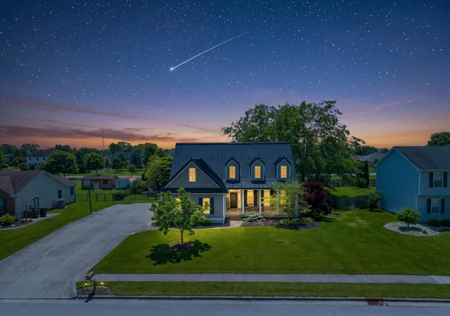 Homes for sale in Washington Court House, OH | 1035 Farmington Ln, Washington Court House, OH 43160 | MLS# 226019215