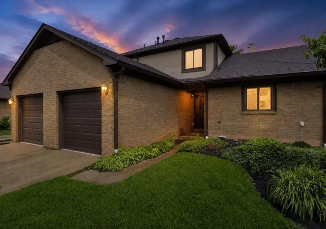 1st image of 2014 Queensgate Ln, Columbus, OH 43235 | MLS# 226019171