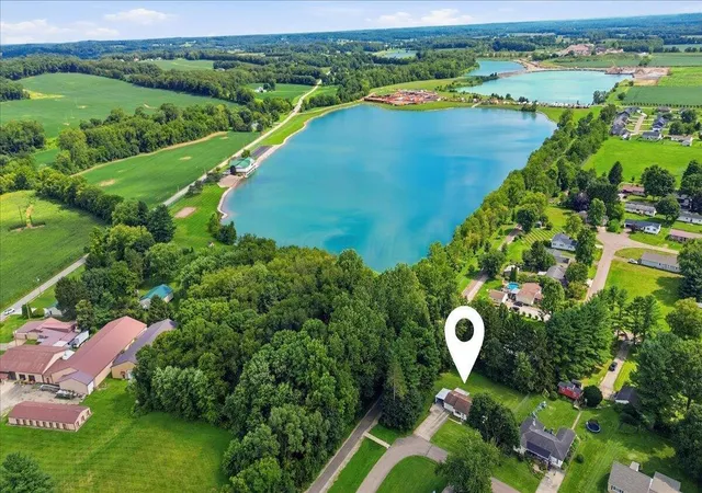 2nd image of 15 E Mound St, Fredericktown, OH 43019 | MLS# 226027689