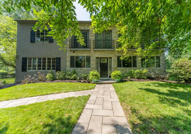 1st image of 210 Euclid Ave, Delaware, OH 43015 | MLS# 226020033