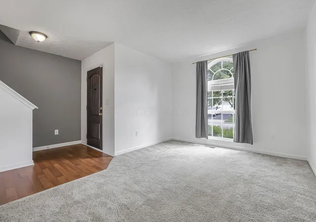 Photo 3 of Single family home for sale at 407 Mogul Dr, Galloway, OH 43119 | MLS# 226019181 | Listing updated on 2026-09-12