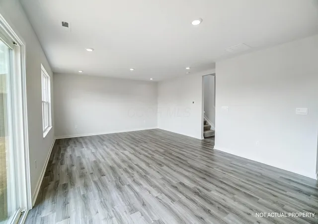Photo 3 of Sale Pending at 340 Angely Dr, Plain City, OH 43064 | MLS# 226018951 | Listing updated on 2026-09-08