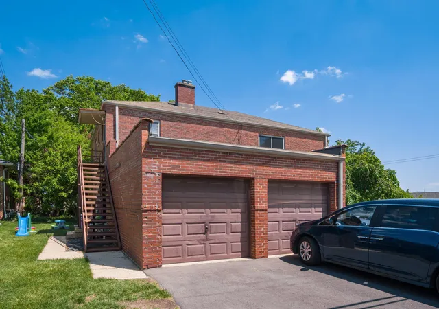 Homes for sale in Columbus, OH | 1629 Grandview Avenue, Columbus, OH 43212 | Houzeo