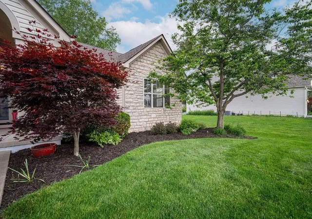 Homes for sale in Lewis Center, OH | 7192 Redwood Valley Ct, Lewis Center, OH 43035 | MLS# 226018981