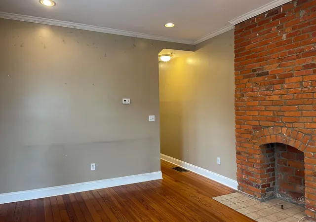 3rd image of 992-994 S Wall St, Columbus, OH 43206 | MLS# 226019148