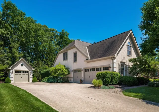 Photo 3 of Single family home for sale at 6218 Muirloch Ct N, Dublin, OH 43017 | MLS# 226021016 | Listing updated on 2026-07-29